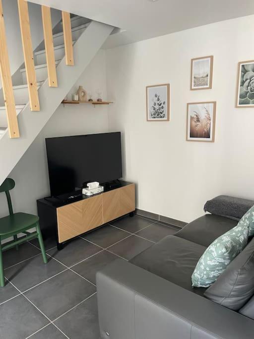 Apartment Maison De Avec Parking - Centre Caen